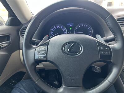 2012 Lexus IS 350   - Photo 16 - Tarzana, CA 91356