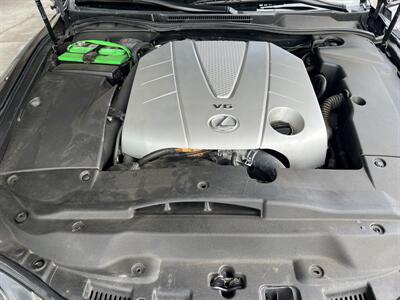 2012 Lexus IS 350   - Photo 23 - Tarzana, CA 91356