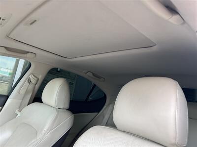 2012 Lexus IS 350   - Photo 11 - Tarzana, CA 91356