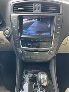 2012 Lexus IS 350   - Photo 19 - Tarzana, CA 91356