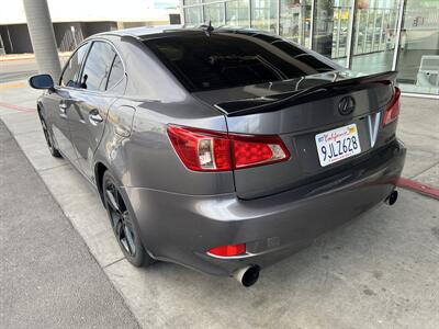 2012 Lexus IS 350   - Photo 4 - Tarzana, CA 91356