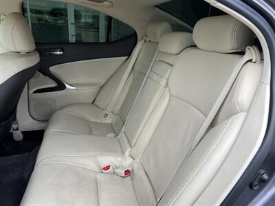 2012 Lexus IS 350   - Photo 12 - Tarzana, CA 91356