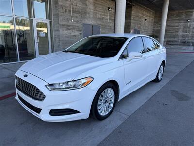 2013 Ford Fusion Hybrid SE   - Photo 2 - Tarzana, CA 91356