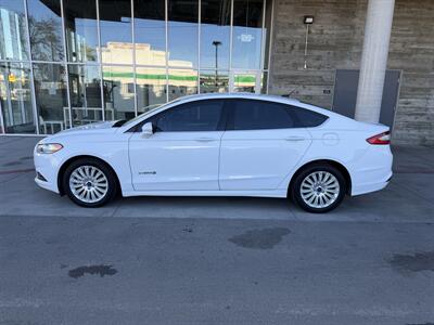 2013 Ford Fusion Hybrid SE   - Photo 3 - Tarzana, CA 91356