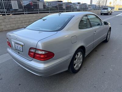 2000 Mercedes-Benz CLK CLK 320   - Photo 6 - Tarzana, CA 91356