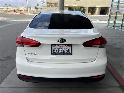 2017 Kia Forte LX   - Photo 5 - Tarzana, CA 91356