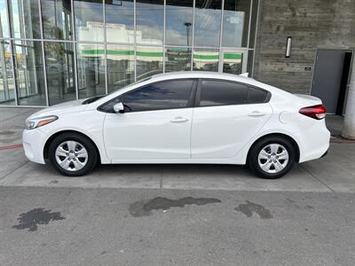 2017 Kia Forte LX   - Photo 2 - Tarzana, CA 91356