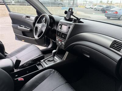 2011 Subaru Forester 2.5X Limited   - Photo 17 - Tarzana, CA 91356