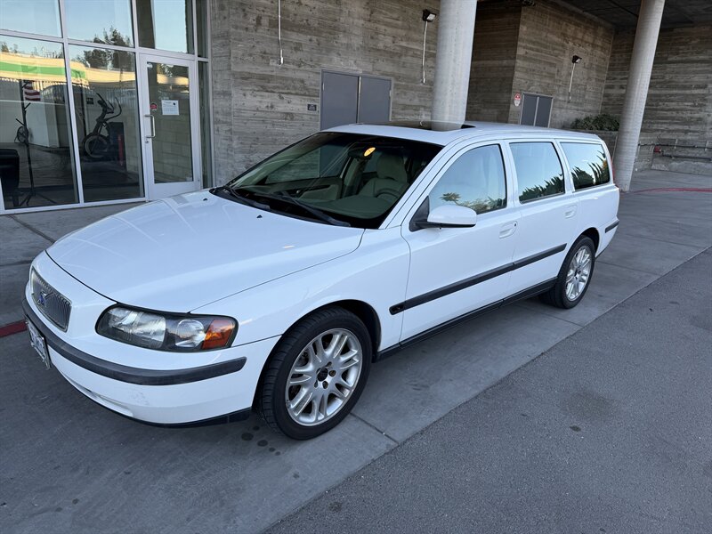 2004 Volvo V70 2.5T  