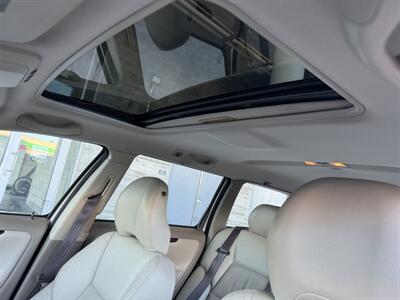 2004 Volvo V70 2.5T - Photo 13 - Tarzana, CA 91356