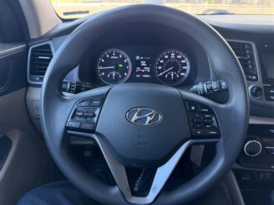2016 Hyundai TUCSON SE   - Photo 21 - Tarzana, CA 91356