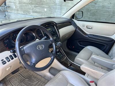2003 Toyota Highlander Limited   - Photo 24 - Tarzana, CA 91356