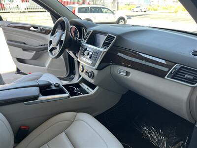 2012 Mercedes-Benz ML 350   - Photo 16 - Tarzana, CA 91356