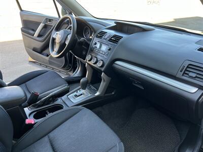 2014 Subaru Forester 2.5i Premium   - Photo 15 - Tarzana, CA 91356