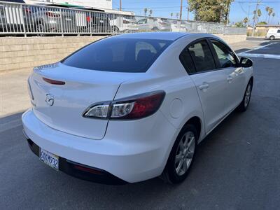 2011 Mazda Mazda3 i Touring   - Photo 5 - Tarzana, CA 91356