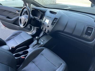 2014 Kia Forte EX   - Photo 14 - Tarzana, CA 91356