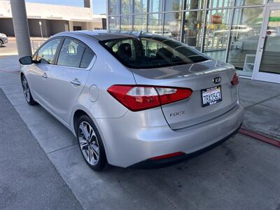 2014 Kia Forte EX   - Photo 4 - Tarzana, CA 91356