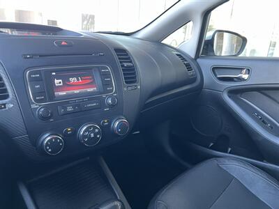 2014 Kia Forte EX   - Photo 19 - Tarzana, CA 91356