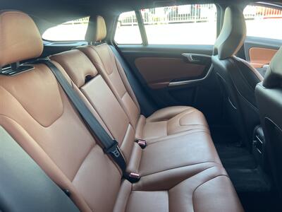 2015 Volvo V60 T5 Platinum   - Photo 14 - Tarzana, CA 91356