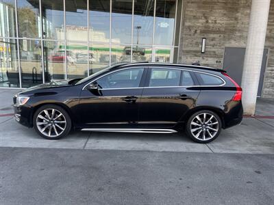 2015 Volvo V60 T5 Platinum   - Photo 2 - Tarzana, CA 91356