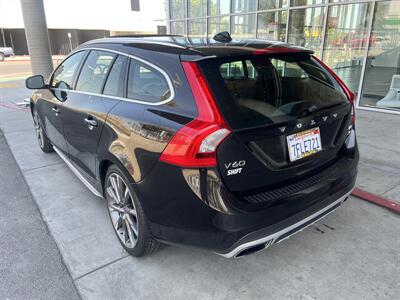 2015 Volvo V60 T5 Platinum   - Photo 4 - Tarzana, CA 91356