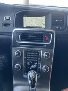 2015 Volvo V60 T5 Platinum   - Photo 21 - Tarzana, CA 91356