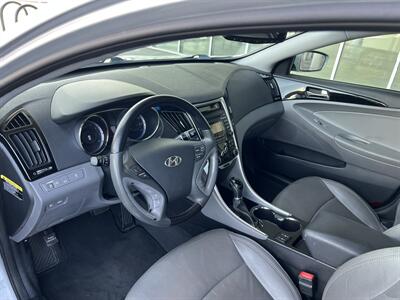 2013 Hyundai SONATA Limited   - Photo 11 - Tarzana, CA 91356