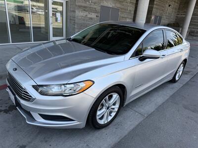 2018 Ford Fusion Hybrid SE - Photo 1 - Tarzana, CA 91356