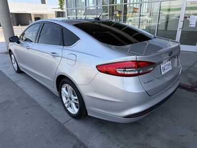 2018 Ford Fusion Hybrid SE - Photo 4 - Tarzana, CA 91356