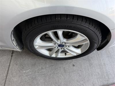2018 Ford Fusion Hybrid SE - Photo 10 - Tarzana, CA 91356