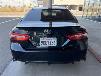 2019 Toyota Camry SE - Photo 5 - Tarzana, CA 91356