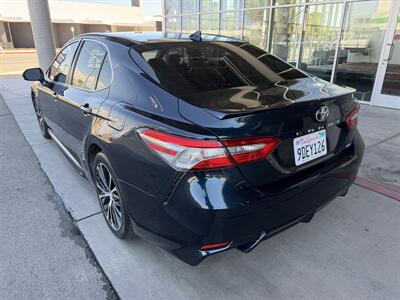 2019 Toyota Camry SE - Photo 4 - Tarzana, CA 91356