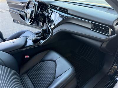 2019 Toyota Camry SE - Photo 16 - Tarzana, CA 91356