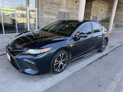 2019 Toyota Camry SE - Photo 2 - Tarzana, CA 91356