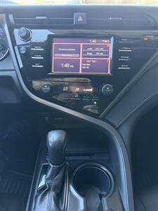 2019 Toyota Camry SE - Photo 20 - Tarzana, CA 91356