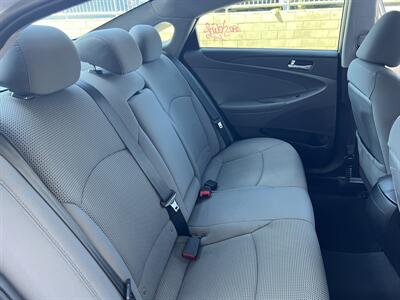 2013 Hyundai SONATA GLS   - Photo 12 - Tarzana, CA 91356