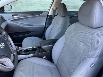 2013 Hyundai SONATA GLS   - Photo 9 - Tarzana, CA 91356