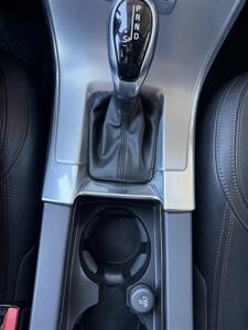 2017 Volvo XC60 T5 Dynamic   - Photo 20 - Tarzana, CA 91356
