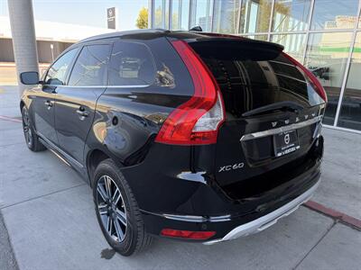 2017 Volvo XC60 T5 Dynamic   - Photo 4 - Tarzana, CA 91356