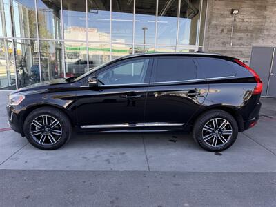 2017 Volvo XC60 T5 Dynamic   - Photo 3 - Tarzana, CA 91356