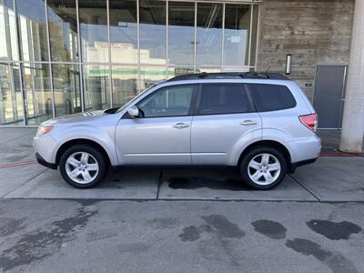 2010 Subaru Forester 2.5X Limited   - Photo 2 - Tarzana, CA 91356