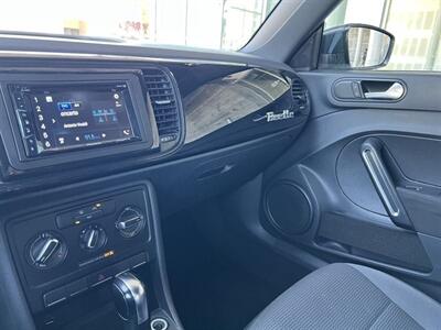 2014 Volkswagen Beetle 1.8T Entry PZEV   - Photo 16 - Tarzana, CA 91356