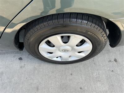 2004 Toyota Camry LE   - Photo 21 - Tarzana, CA 91356