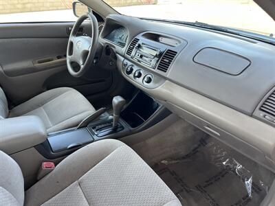 2004 Toyota Camry LE   - Photo 9 - Tarzana, CA 91356