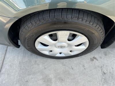 2004 Toyota Camry LE   - Photo 20 - Tarzana, CA 91356
