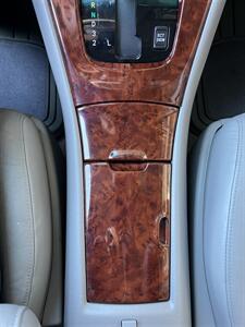 2006 Toyota Highlander Limited   - Photo 9 - Tarzana, CA 91356