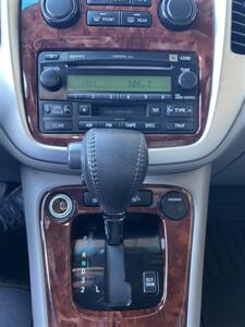 2006 Toyota Highlander Limited   - Photo 11 - Tarzana, CA 91356