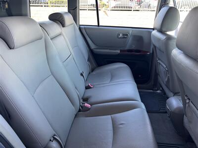 2006 Toyota Highlander Limited   - Photo 21 - Tarzana, CA 91356