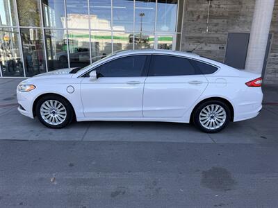 2014 Ford Fusion Energi SE - Photo 3 - Tarzana, CA 91356