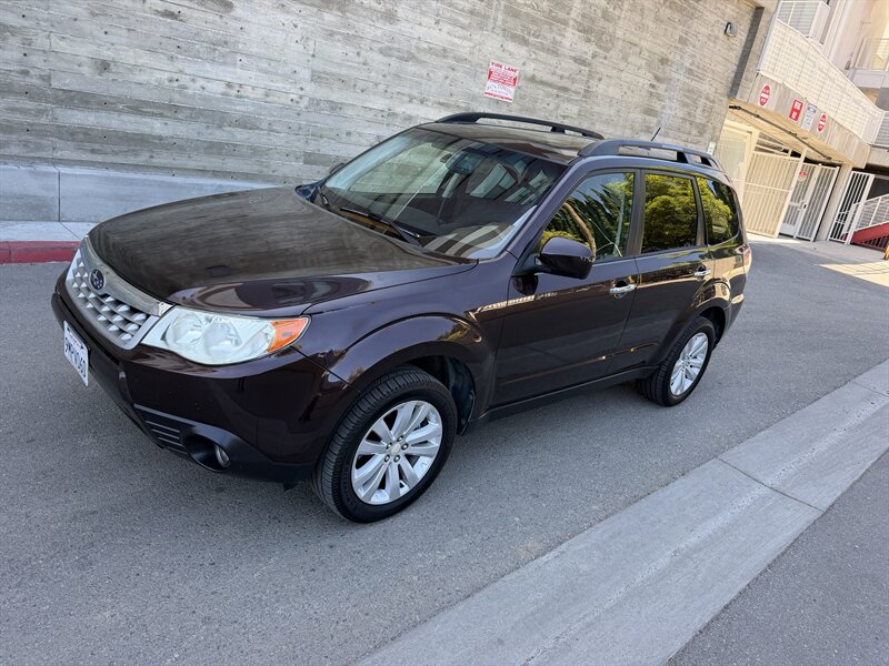 2013 Subaru Forester 2.5X Limited   - Photo 1 - Tarzana, CA 91356